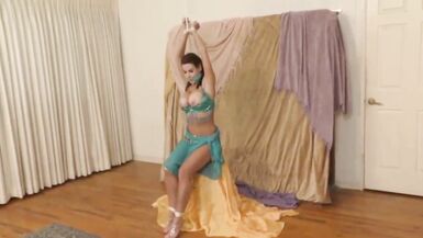 Alexis Taylor Harem Güzeli - 15 image