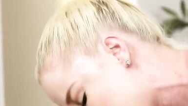 Horny Blonde Hot Wife Cheats on Hubby Making some Seduction - 4 image