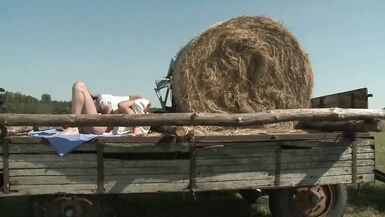 Amazing Público Rough Hardcore Anal Sexo desde Hilly Billy Village Guy y su All Natural Girl Crash - 4 image