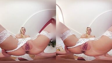 Czech VR 349 - Tetas y lencería - 4 image