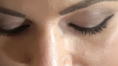 Ania Kinsky Chienne MILF Suce Son Maitre et Avale Son Sperme En POV - 2 image