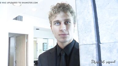 ASH HOLLYWOODS MYSTERY MAN SHOWER SEX (SEXE SOUS LA DOUCHE)