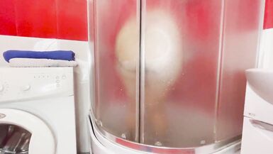The stepson spies on his mother taking a shower. Anal sex - 2 image