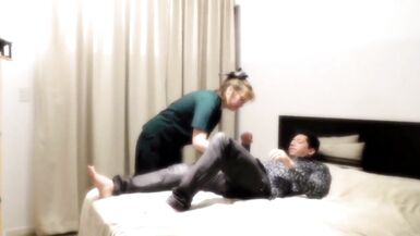 ME MANDARON  2 MASAJISTAS DE LA PREPAGA , TERRIBLES  PUTAS LAS DOCTORCITAS