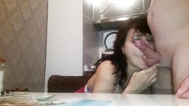 Morning after party for Russian MILF Alina Tumanova. Ass had to do a good job on dick and more - 6 image