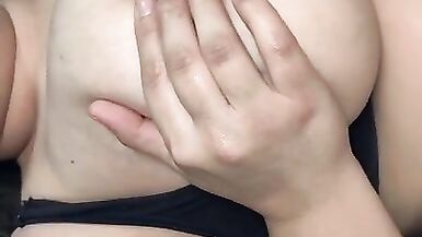 Bored Step Mom Titty Fucks Sohn nach Papa links für Arbeit - 15 image