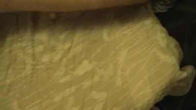 La femme chaude baise un taureau à nu devant son mari - 8 image