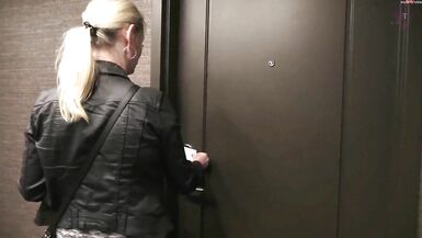 Dirty-Tina - La baise à un dollar à Lasvegas