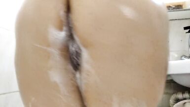 Sexy Mature Bitch AimeeParadise in the Shower! Selfless Dick Sucking & Solo Orgasm under the Stream! - 3 image