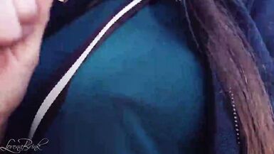 Boobwalk, Chemise bleue à bretelles