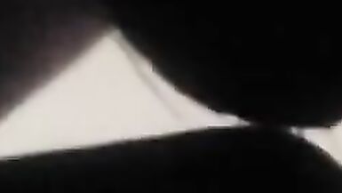 La figa bagnata cavalca il cazzo duro - 3 image
