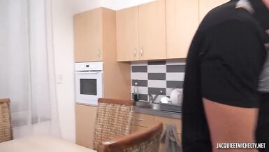 Emma - Emma, 30ans, vendeuse a Calais 1