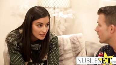 "Spreading Holiday Cheer Across Their Faces" Jizzwold XXXmas Vacation Fuck