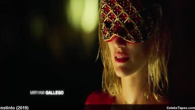 Lola Duenas, Miryam Gallego et Silvia Alonso nues et en pleine orgie