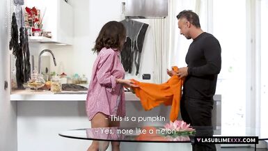 Halloween com a milf italiana Priscilla Salerno! - 2 image