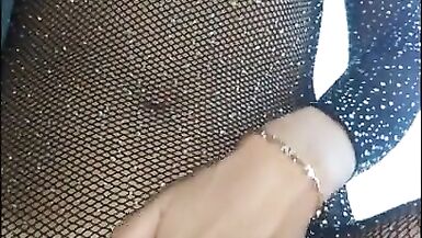YourSexyBella Evde kimse yokken Amcıkla Oynamayı Seviyor - Yakın çekim - 2 image