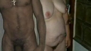 Tanja se fait clouer