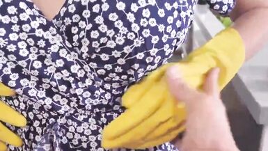 Stiefsohn zeit-stops groß meise milf kit mercer - handjob compil - 3 image