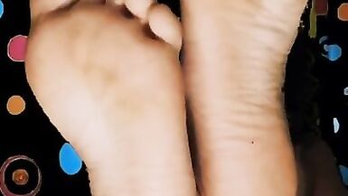 Foot Fetish Queen - Super Feet MILF - 2 image