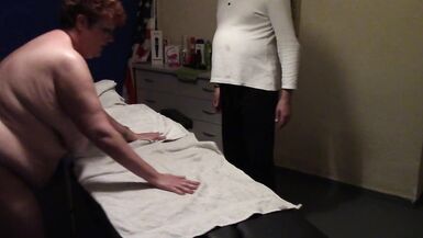 Nette BBW Mature bekommt einen guten Fick nach der Massage - 4 image