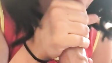 Mama sexy suçant du sperme sur ma bite - 4 image