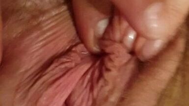 Dirty slut with amazing pussy close up fingered fucked