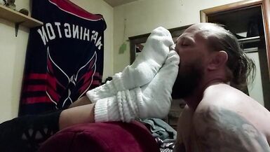 Smelly socks worship - 4 image