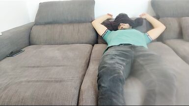 Geölter Footjob zu meinem in Handschellen gefesselten Stepdad - 6 image