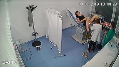 Gynecologist Examines the Patient's Vagina using a Monitor. - 12 image