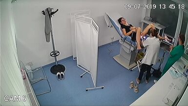 Gynecologist Examines the Patient's Vagina using a Monitor. - 13 image