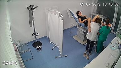 Gynecologist Examines the Patient's Vagina using a Monitor. - 14 image