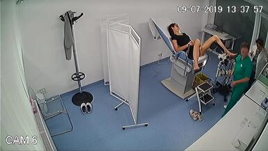 Gynecologist Examines the Patient's Vagina using a Monitor. - 4 image