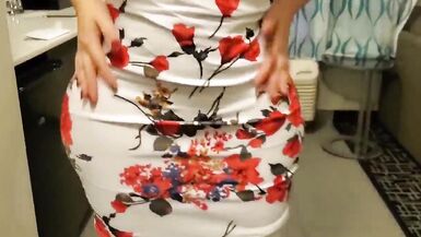 Mature latina in dress - 1 image