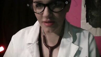 Examen du pénis de Trixie Sinocalypse