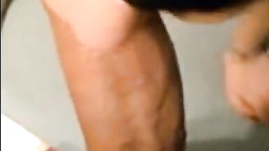 Wet pussy gets fucked amateur