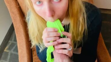 Noel Hawk DIRTY HORNY SLUTta Yıldız Büyük Sert 8 KASK İSTİYOR - 1 image