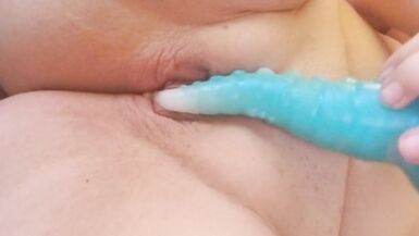 Horny Inexperienceder MILF with Tenticle Toy - 14 image