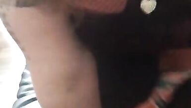 Cute Latina Mom Sucks me for a little Change - 10 image