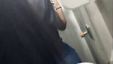Geile Dusche für meine Mathelehrerin - 2 image