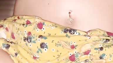 Sexy MILF with Tight Pussy Amazing Orgasm - 4 image