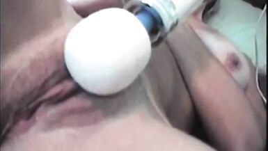 Compilazione amatoriale di orgasmi MILF americana, ha 13 orgasmi, belle tette grosse, figa grande - 14 image