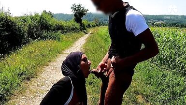 This unfaithful muslim asks for directions, she will find it on the hood of the unbelievably bare car - 10 image
