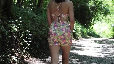 Top Outdoor Sex - it was really Sexy for me to Fuck in someone Else's Yard - Horny Girl Miamana - 2 image