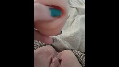 Grool-A-Thon: Straight MILF with Bi Dreams