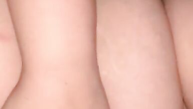 BBW gives me Handjob and I Finish on her Huge Tits - 4 image