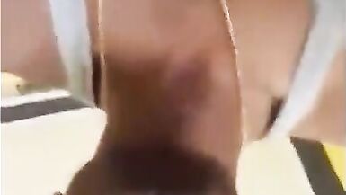 couple desi tamil swathi saluv sexe hardcore dans un magasin