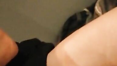 ich lecke seine Muschi mit einem großen schwarzen Schwanz drin - 8 image