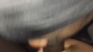 MILF de ébano chupando pau preto - 10 image