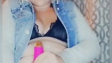 La femme en chaleur Regarde moi me baiser jusquà ce que je gicle plusieurs fois Souhaitant que ce soit ta bite dans ma chatte. - 12 image