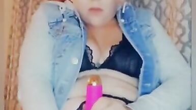 La femme en chaleur Regarde moi me baiser jusquà ce que je gicle plusieurs fois Souhaitant que ce soit ta bite dans ma chatte. - 9 image